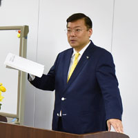 竹内社労士事務所　代表　竹内睦